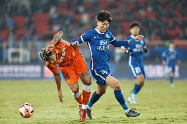 【中超】马尔康破僵吴兴涵救主 三镇主场1比1泰山